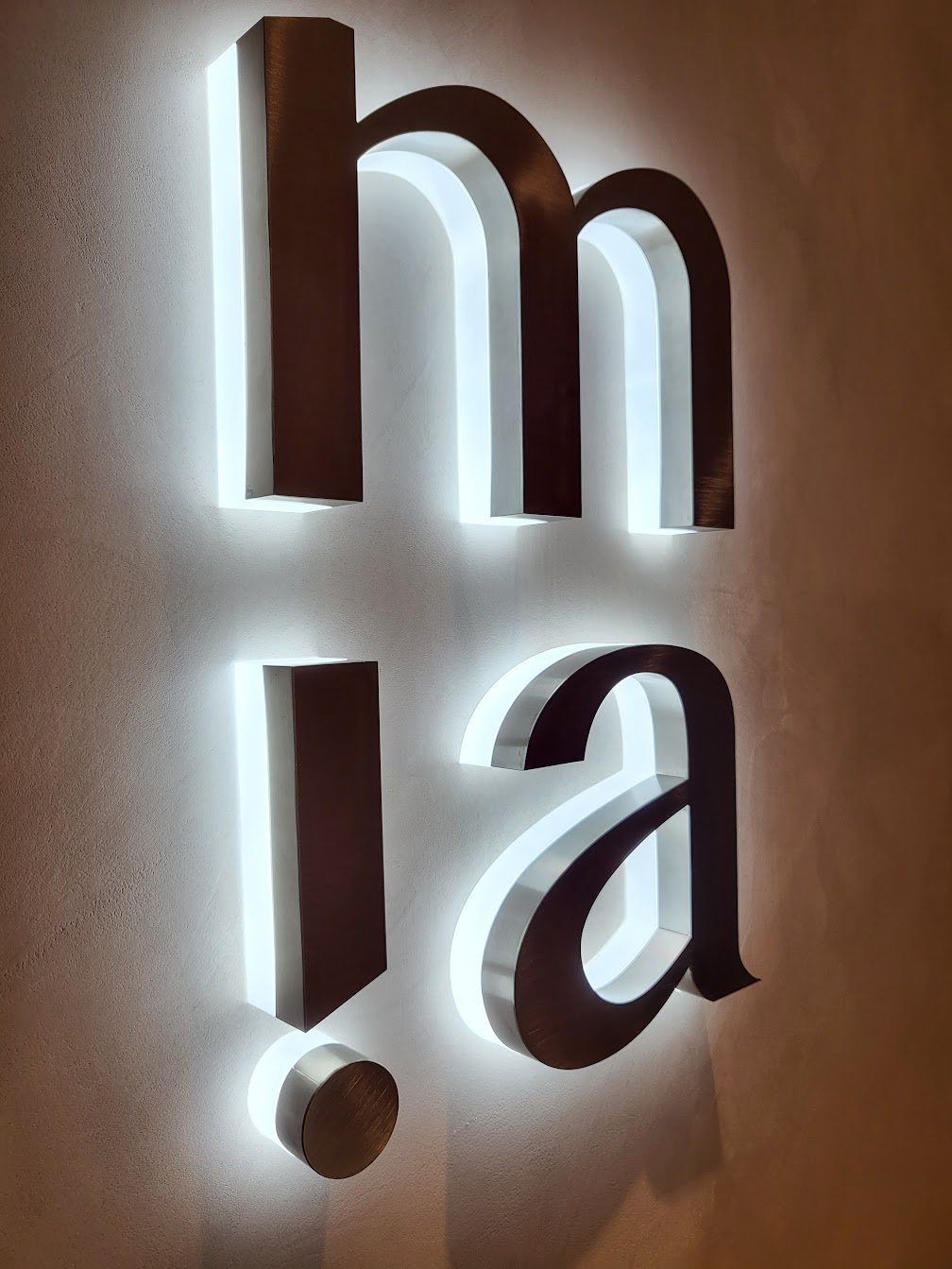 miacucina 內湖店 品牌形象牆